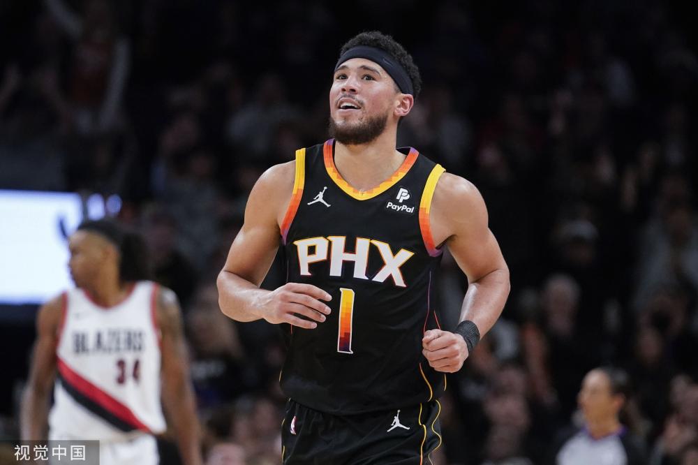 但他的表现 但他的表现